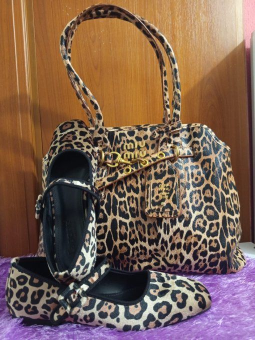 Ensemble sac à main et ballerines de motif Léopard
