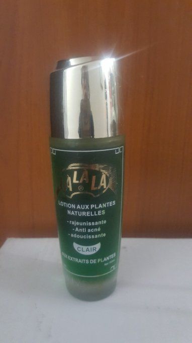 LALALA lotion gommante anti boutons. Anti acné