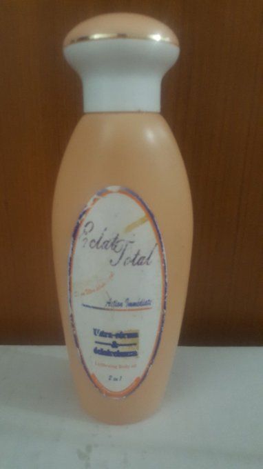 ECLAT TOTAL huile eclaircissante anti tâches pour pieds et mains .