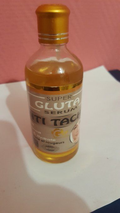 SUPER GLUTA SÉRUM anti tâches blanchit. Rajeunit. Hydrate.